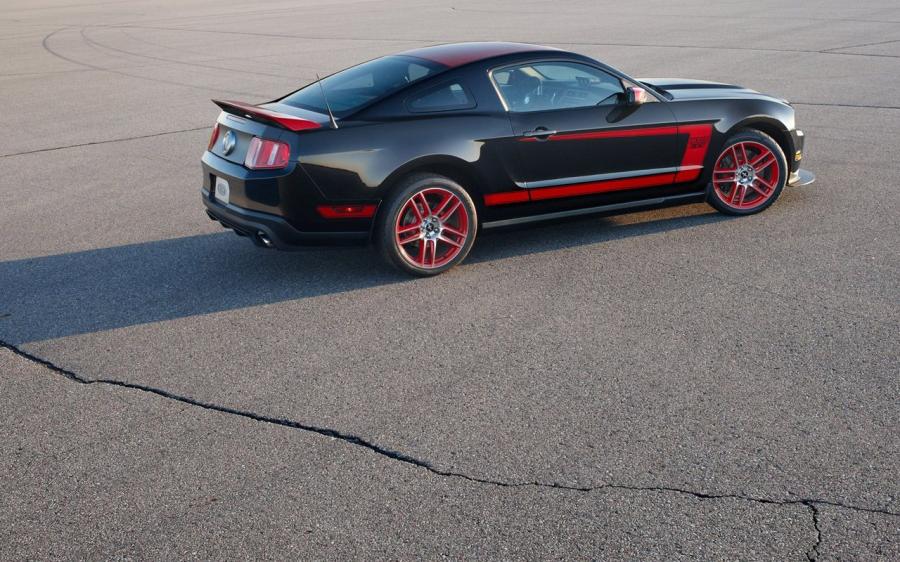  Ford Mustang Boss 302 Laguna Seca 2010 года  (фото 67 из 132)